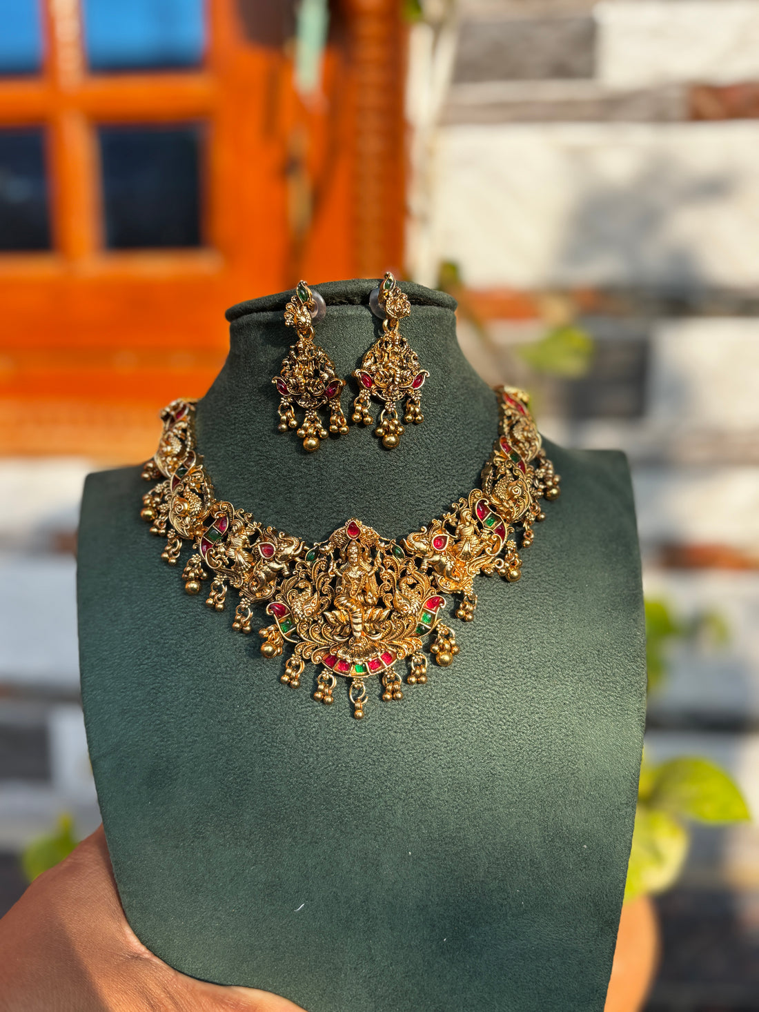 Budgeted Tradional set