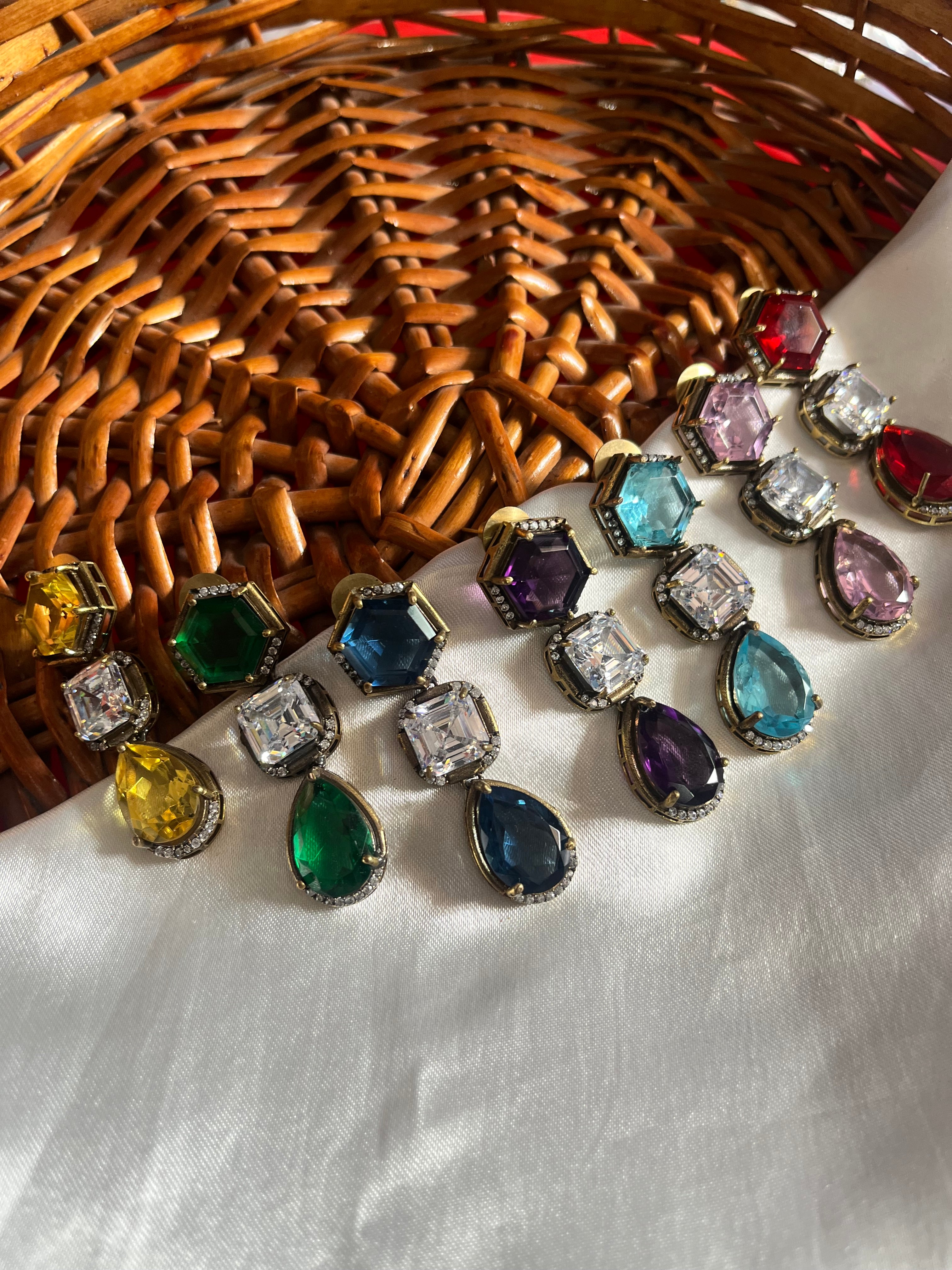 Ad cocktail danglers