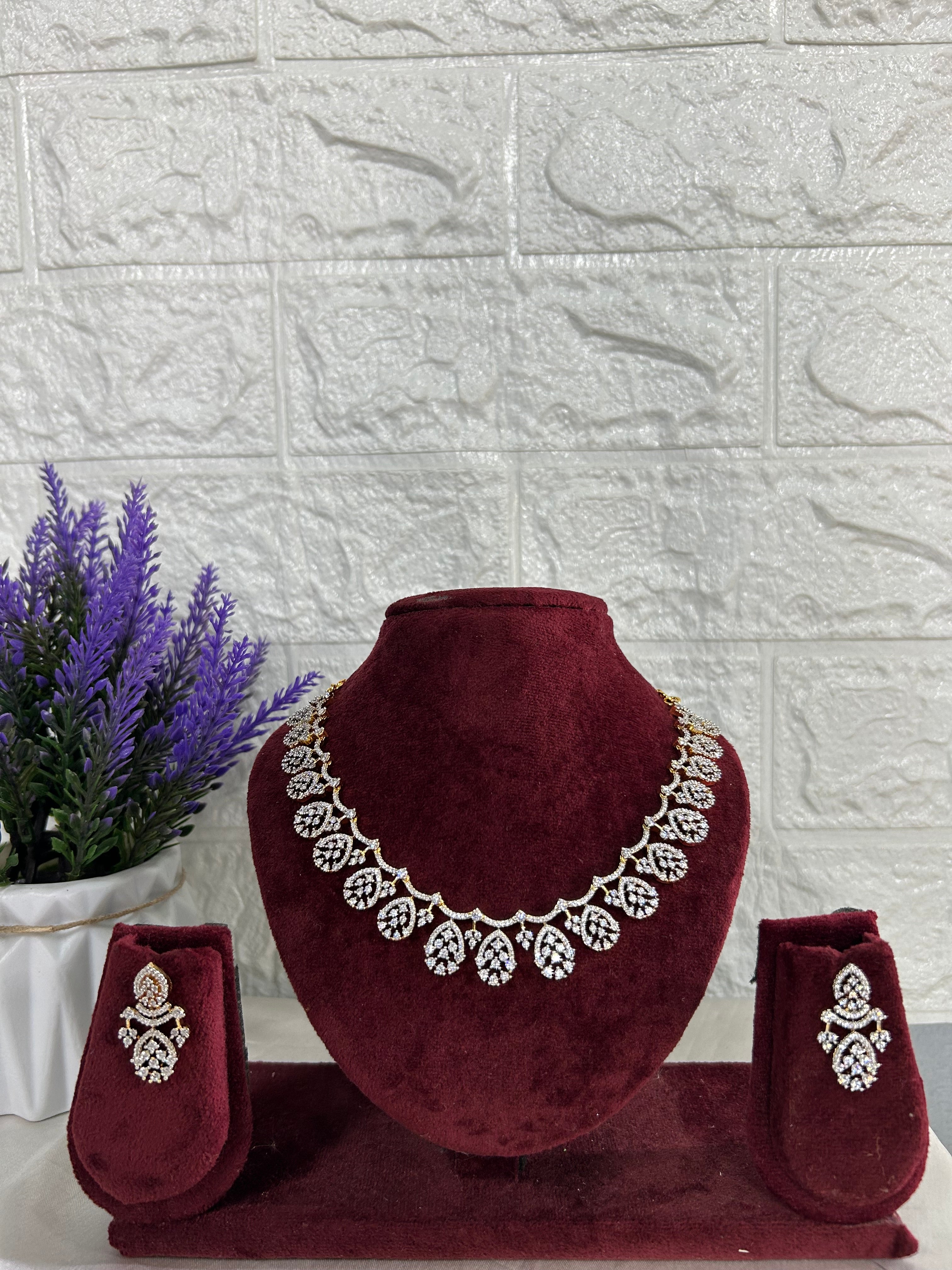 Sruthi (just like diamond set)