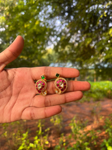 Jadau kundan studs (screw back)