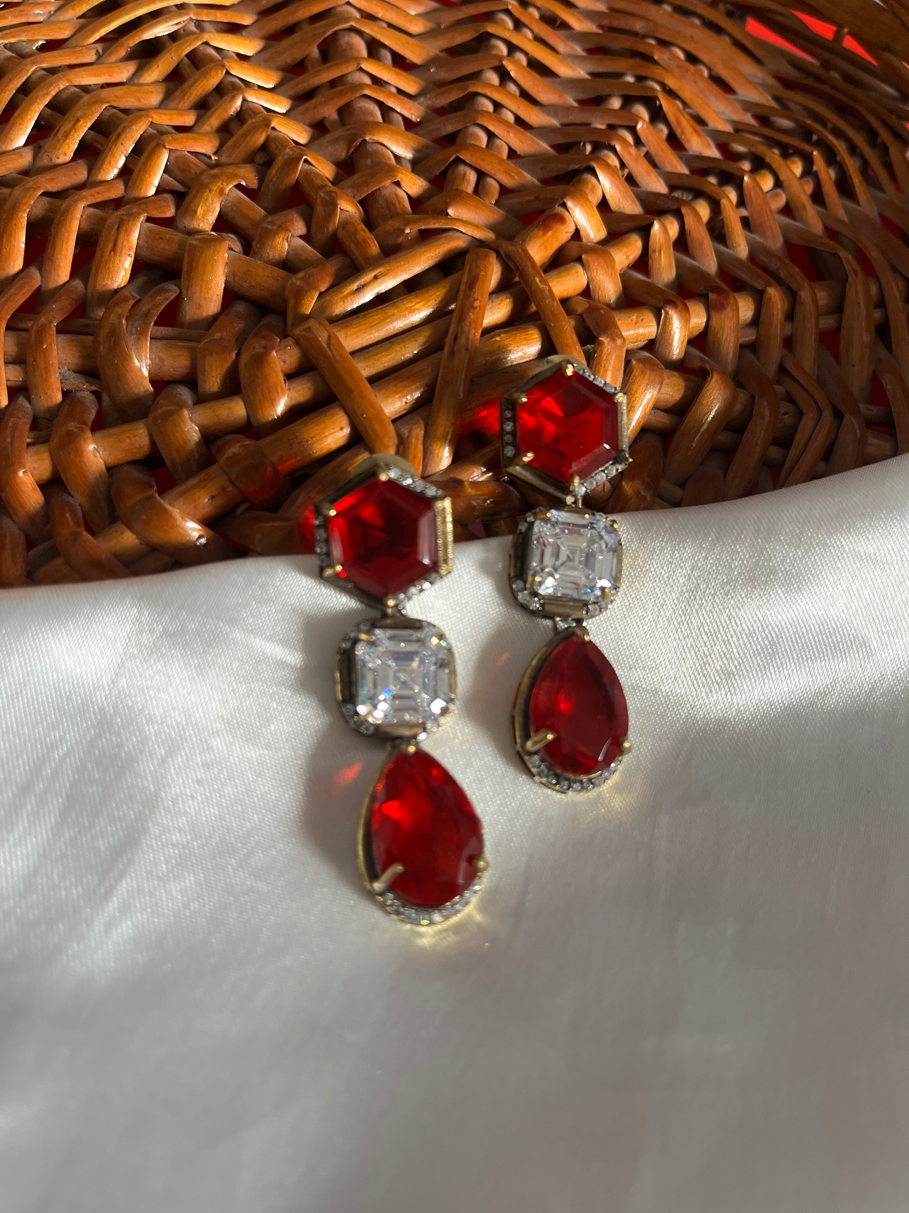 Ad cocktail danglers