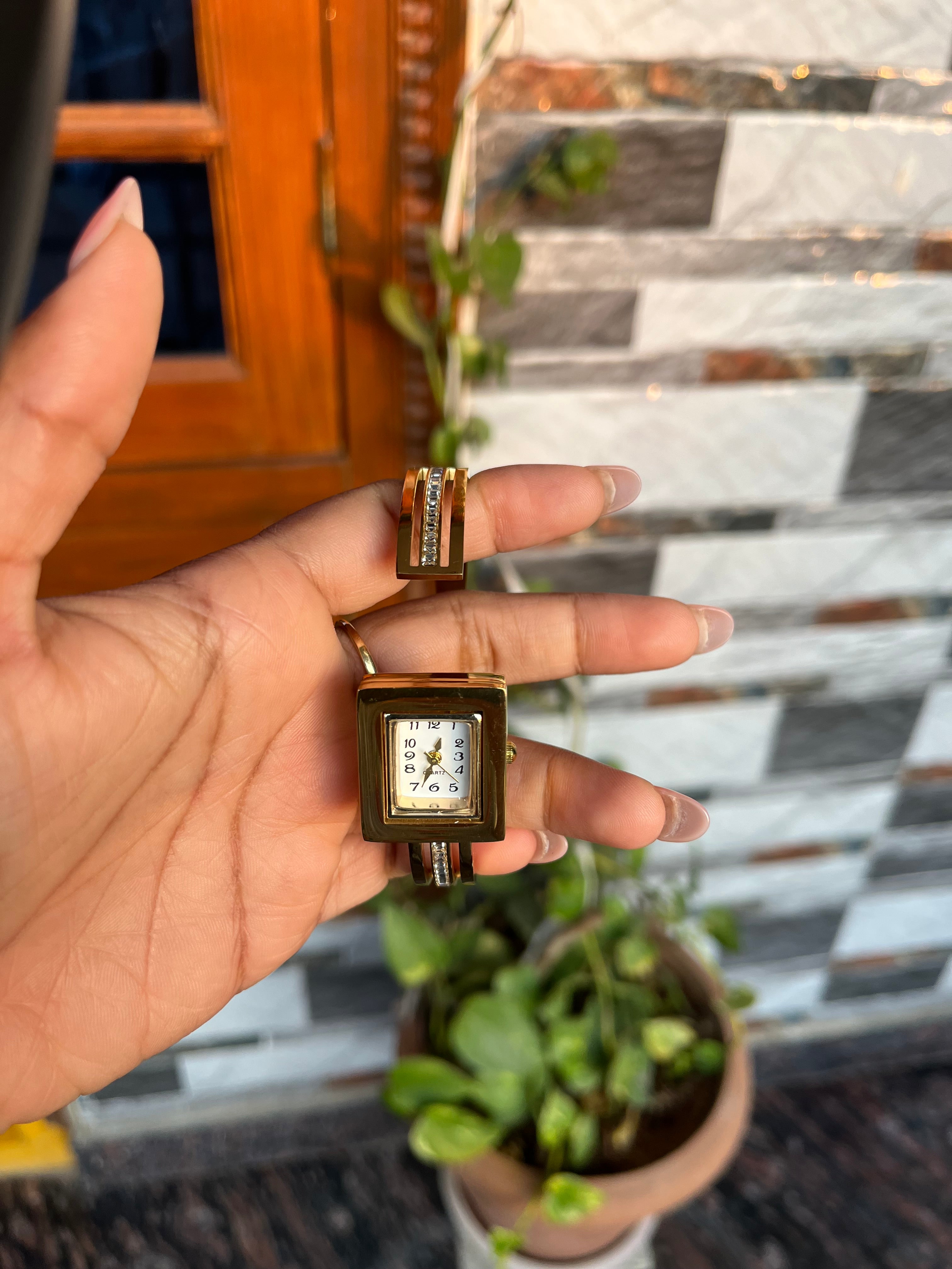 Anti tarnish openable watch (3)