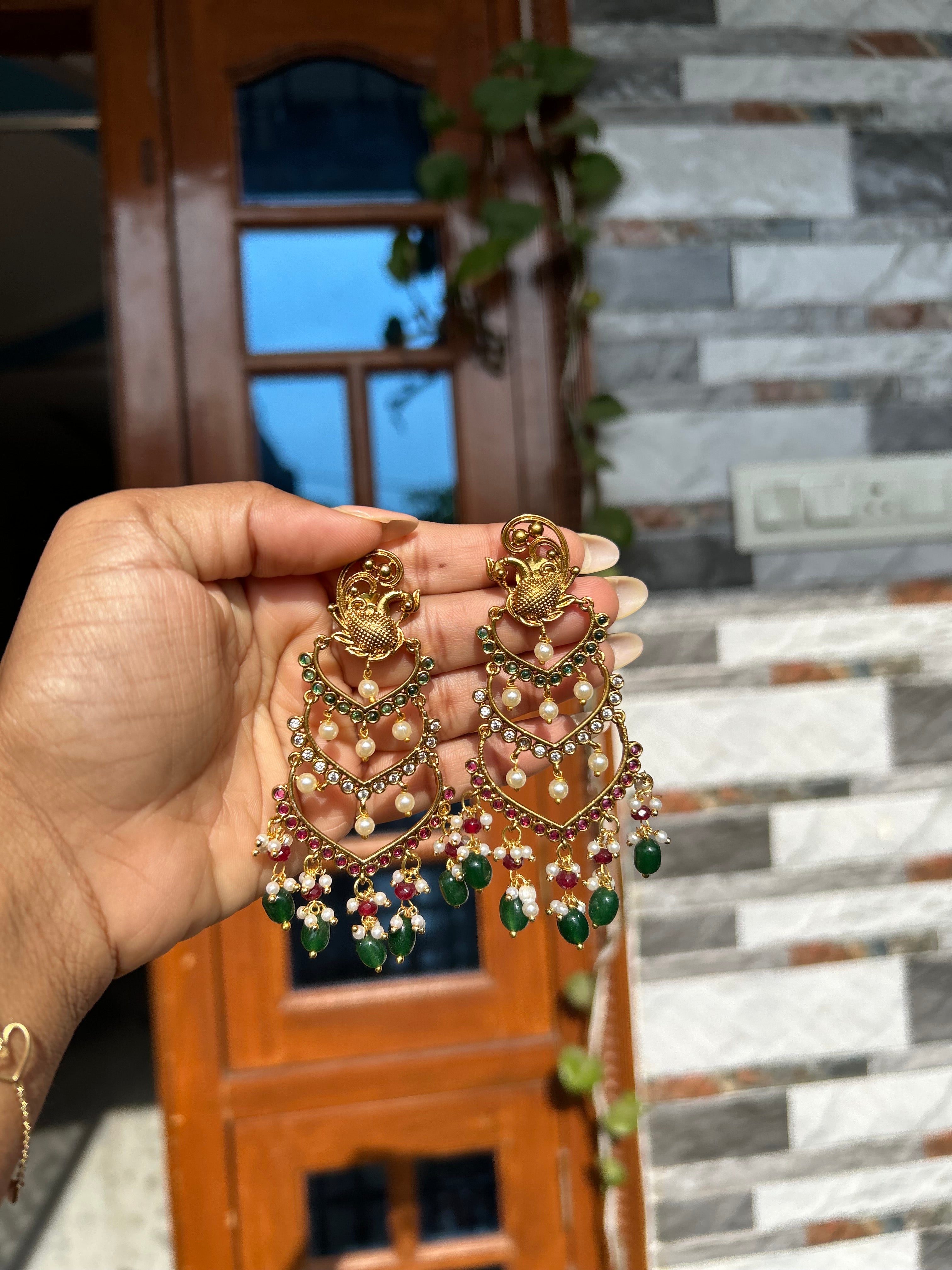Surprise deal earrings
