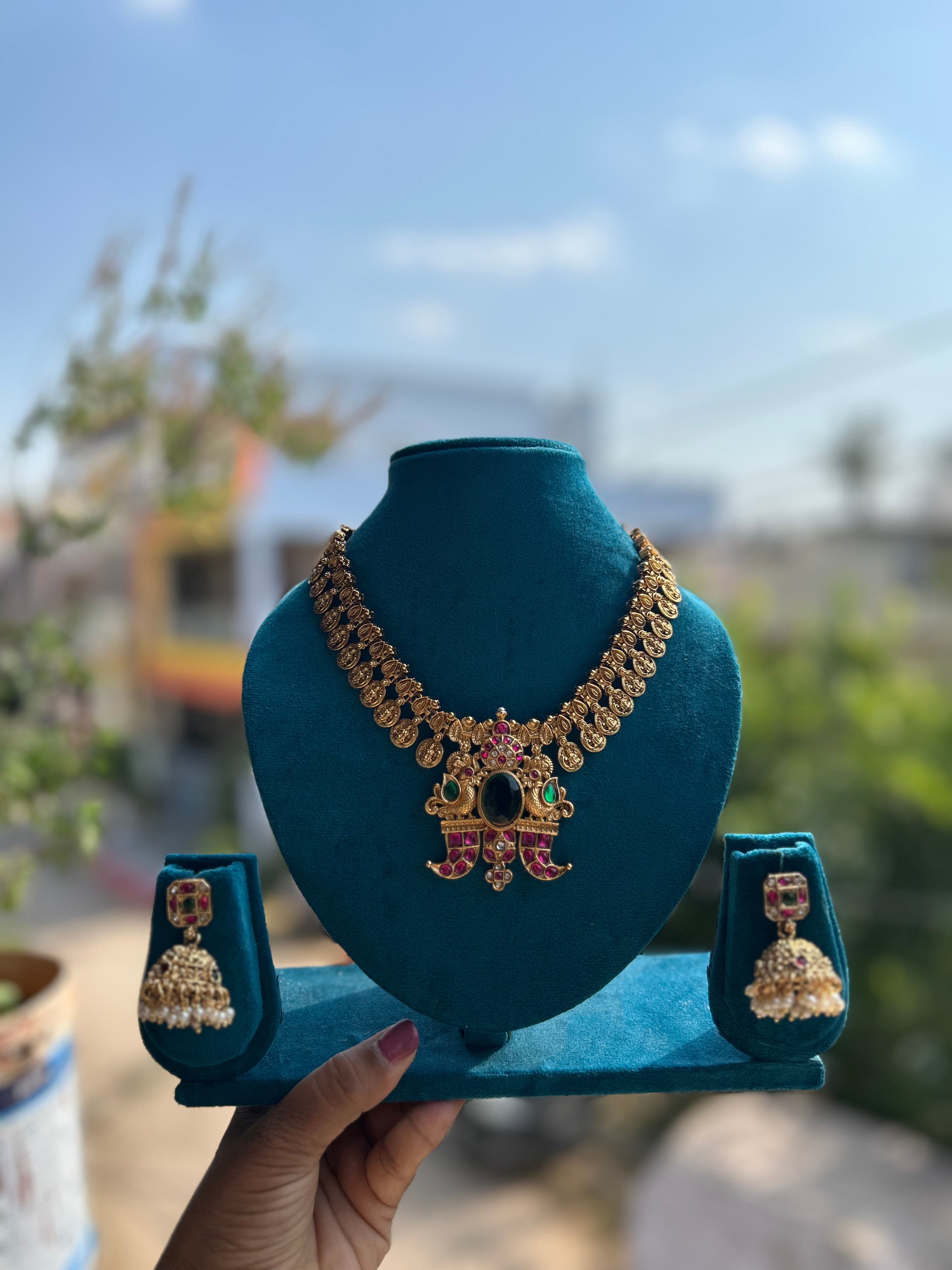 Sakshi (Budgeted traditional set)