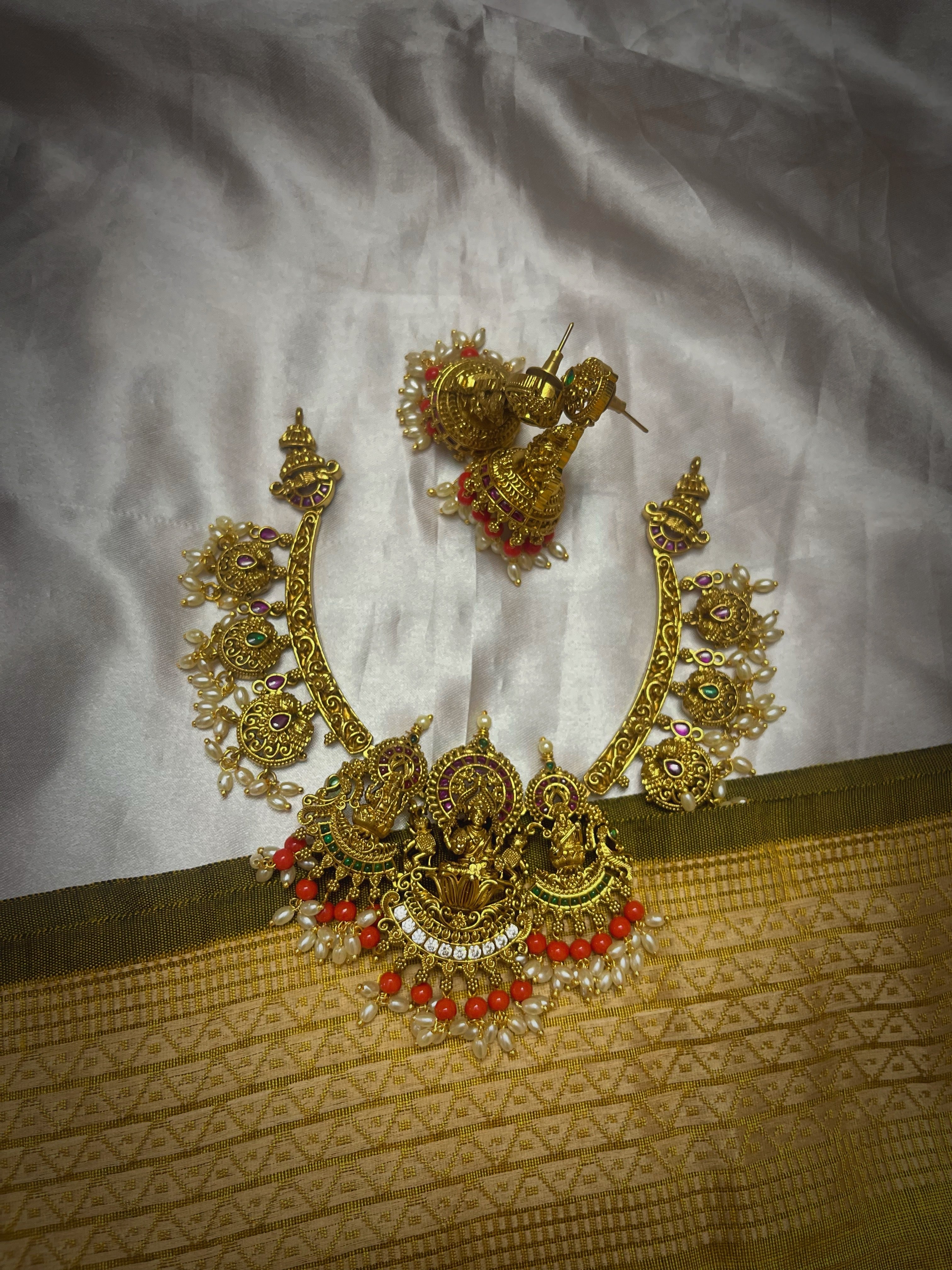 Bridal Nakshi set