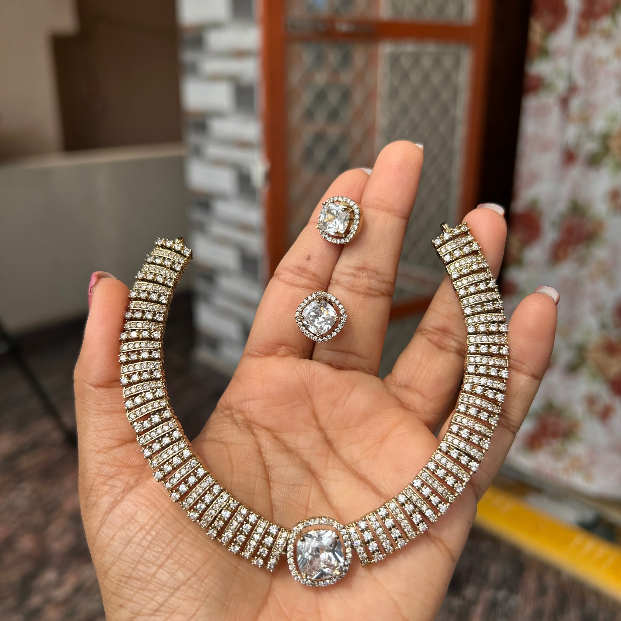 Lohitha (Victorian set) – Lokshi's Choice