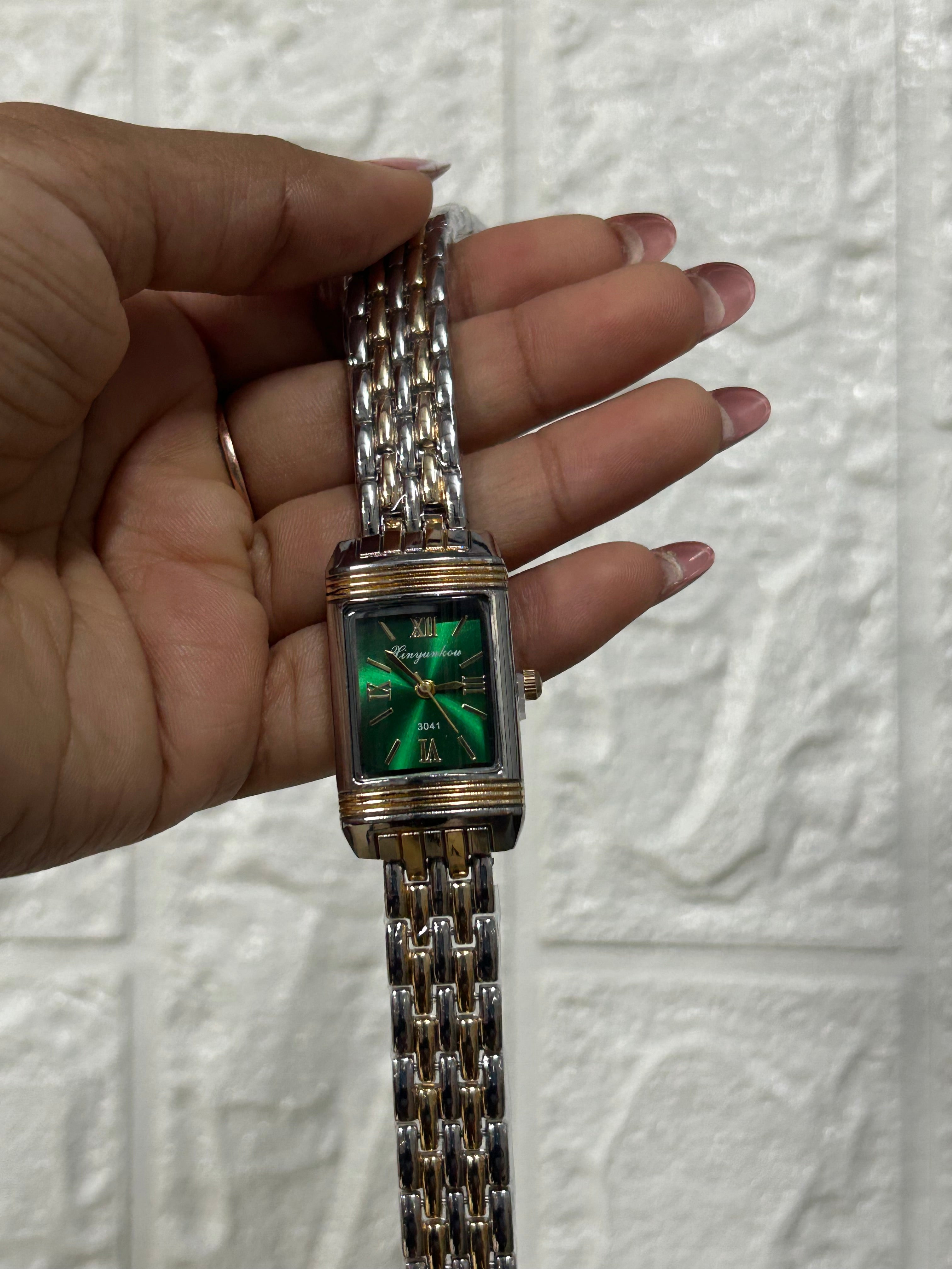vintage Watches (VW)