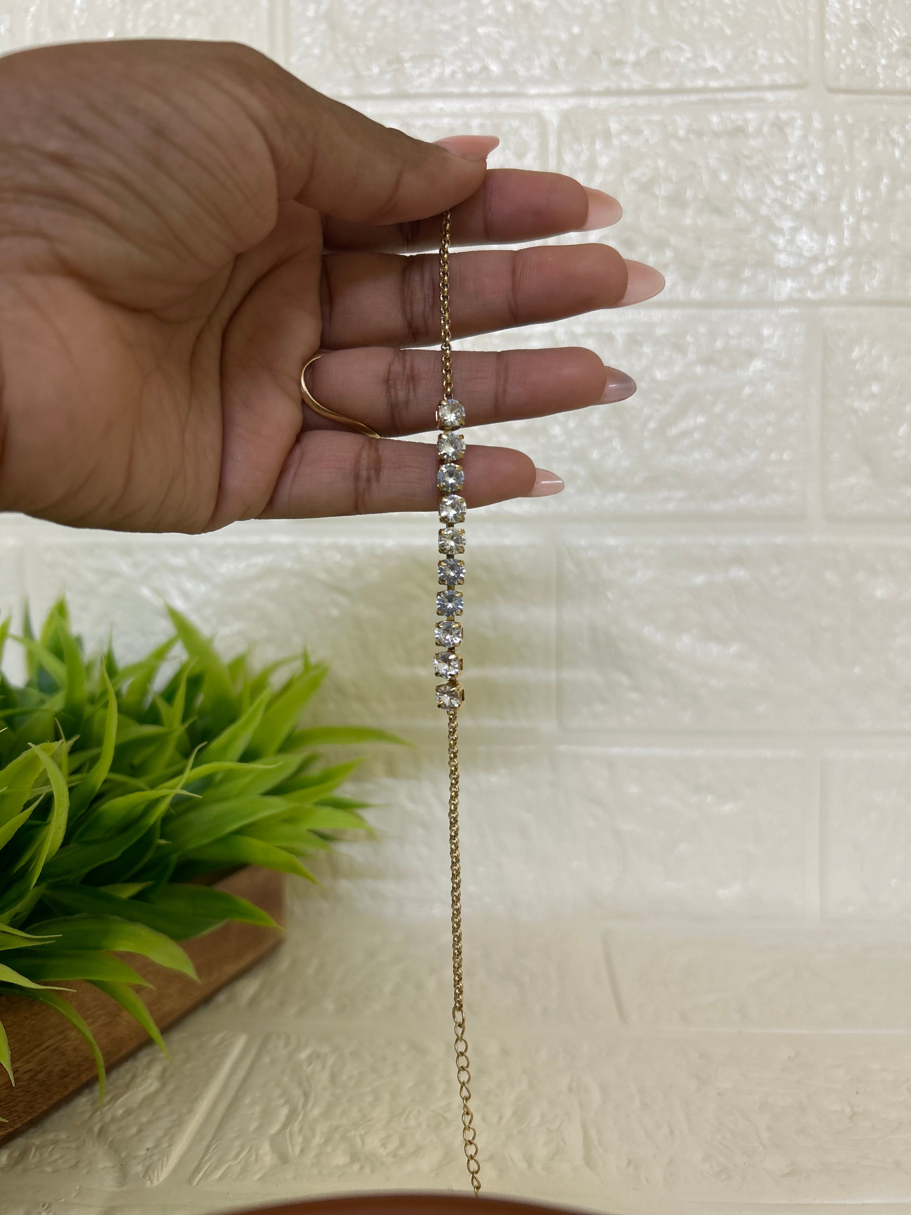Minimal bracelets (minis)