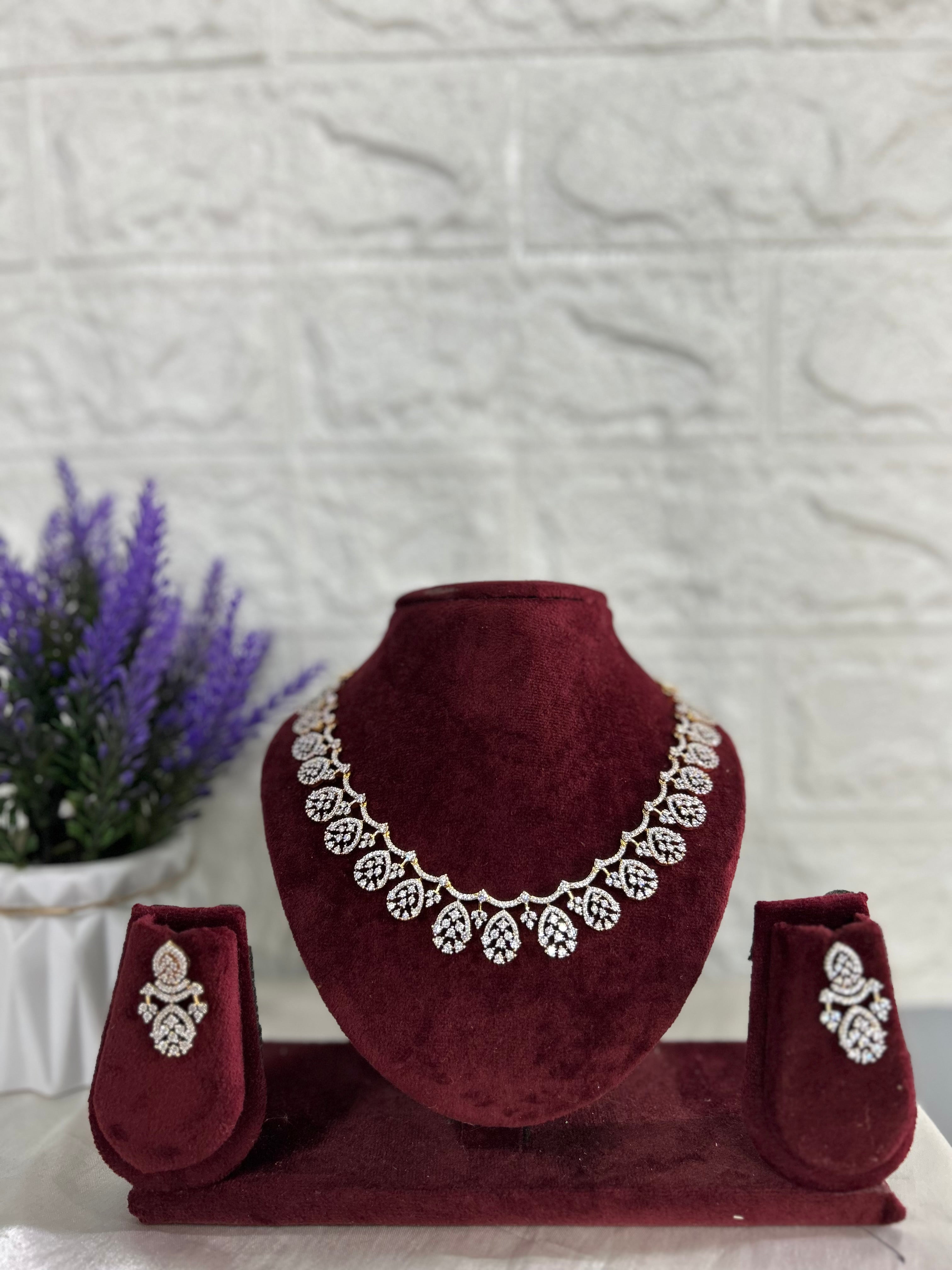 Sruthi (just like diamond set)