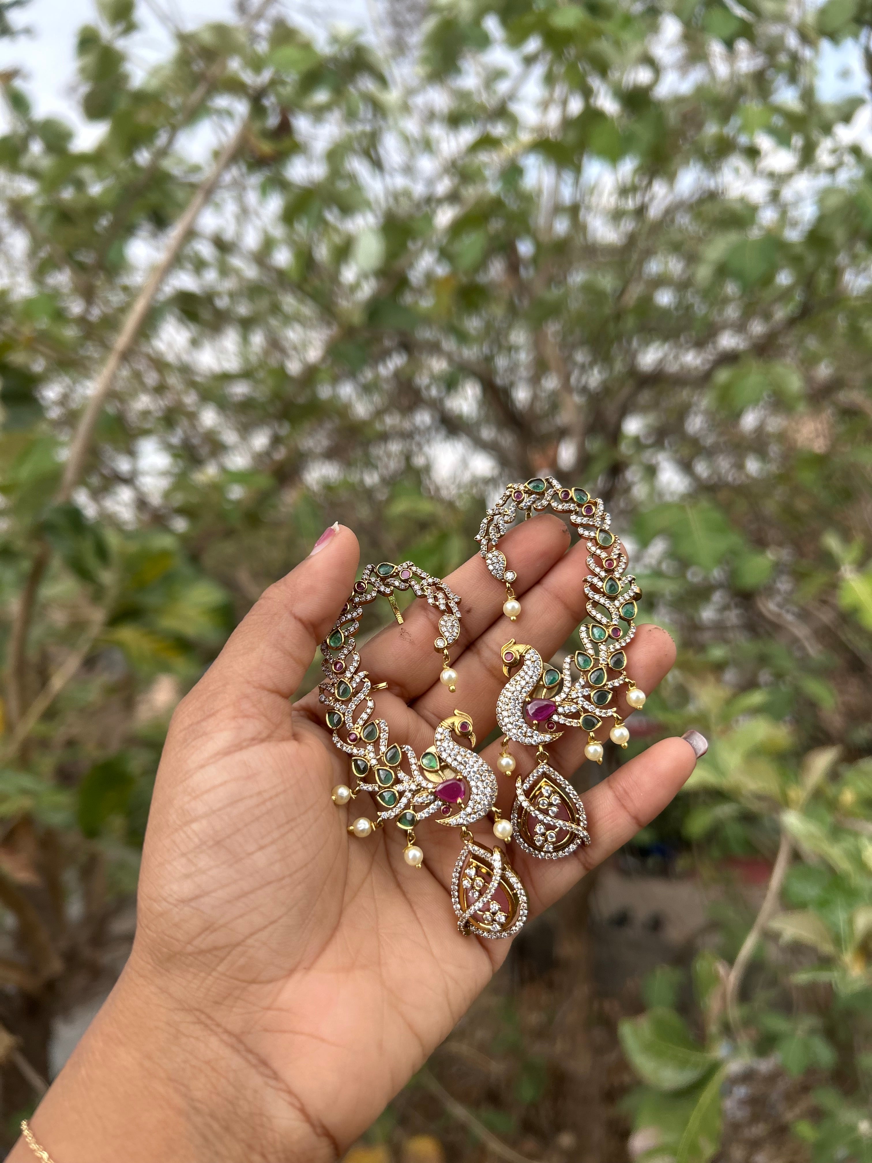 Nemali (earcuff earrings)