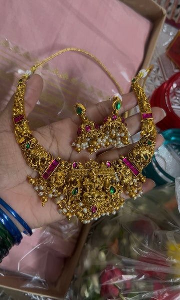Budgeted Jadau look set