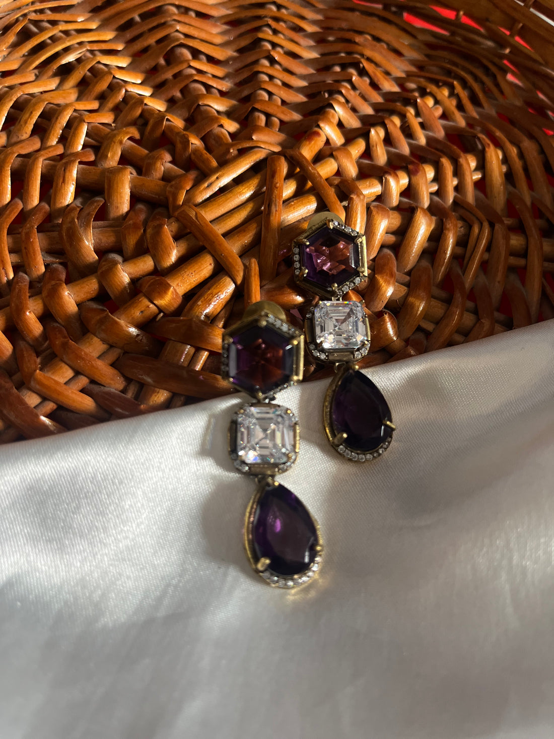 Ad cocktail danglers